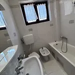 Quiet Apartment-free Parking *