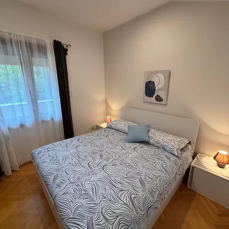 Quiet Apartment-free Parking Apartman
