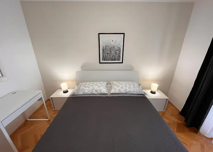 Διαμέρισμα Quiet Apartment-free Parking