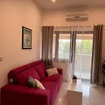 Διαμέρισμα Quiet Apartment-free Parking Ρόβινι