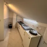 Quiet Apartment-free Parking *