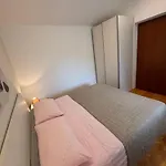 Quiet Apartment-free Parking * Ρόβινι