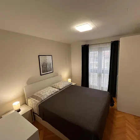 Apartment Quiet Apartment-Free Parking *
