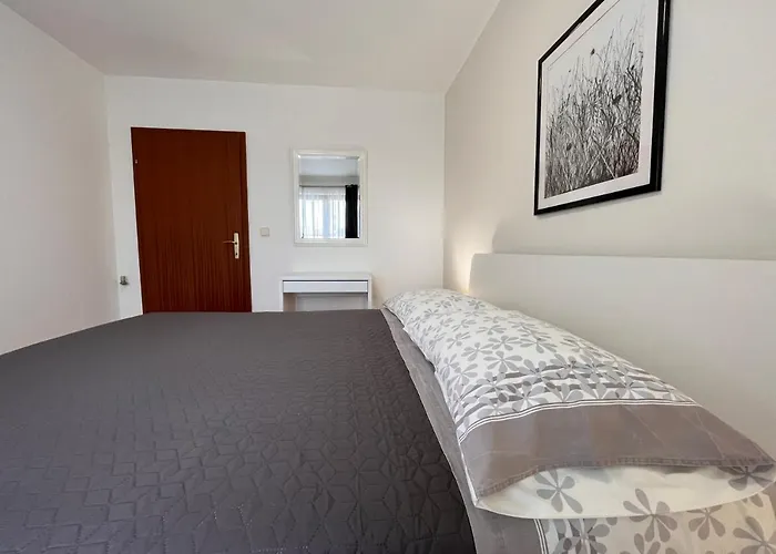 Quiet Apartment-free Parking Апартаменты *