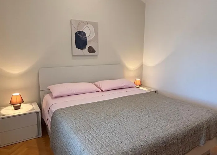 Lejlighed Quiet Apartment-free Parking *