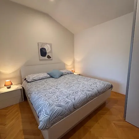 Quiet Apartment-free Parking * Ровинь